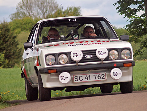 Et godt bud på lokale favoritter er Henning Hjorth og Lars Palle i Ford Escort RS2000 (1977)